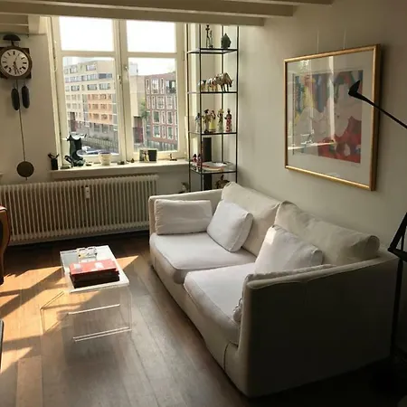 Luxury Duplex Along Canal アムステルダム
