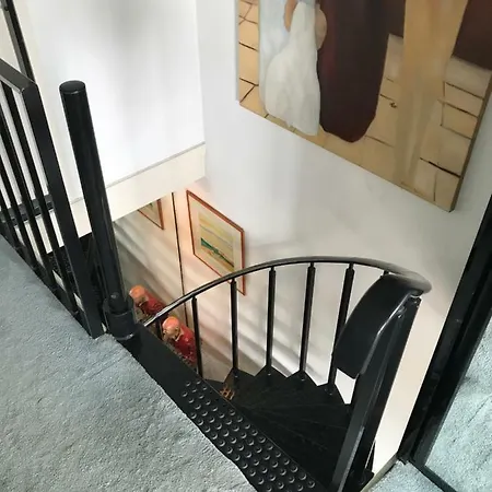 Luxury Duplex Along Canal アムステルダム