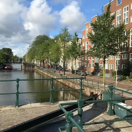 Luxury Duplex Along Canal شقة *